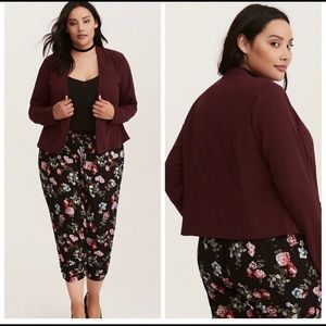 TORRID | collarless open wine red blazer size 2